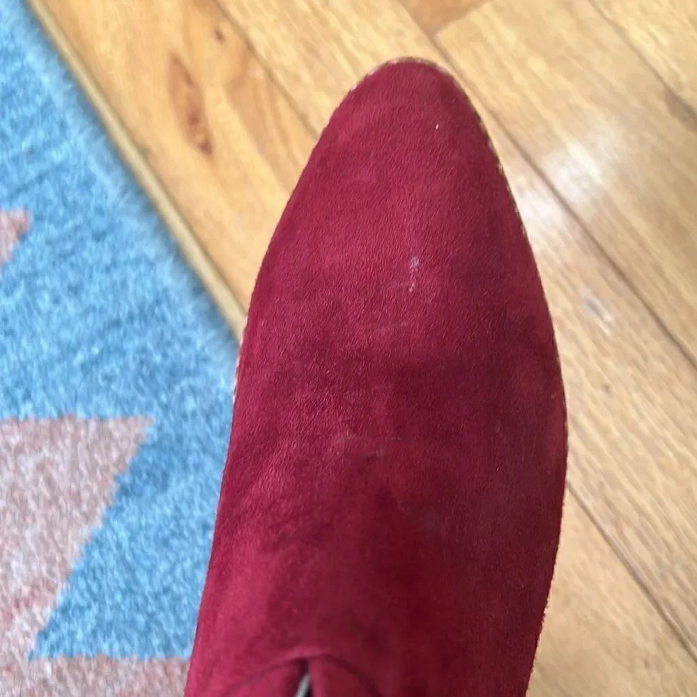 Lola Cruz Herne V Cut Zip Ankle Boot Red Suede 6.5 - Picture 8 of 8